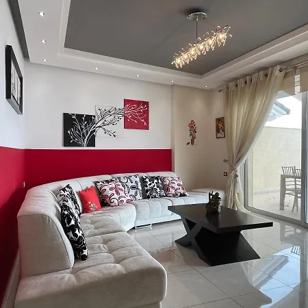 Mediterranean Bliss Penthouse Apartment *